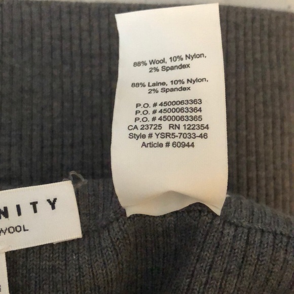 Aritzia Community Fonhill Skirt - new condition! - Picture 4 of 8